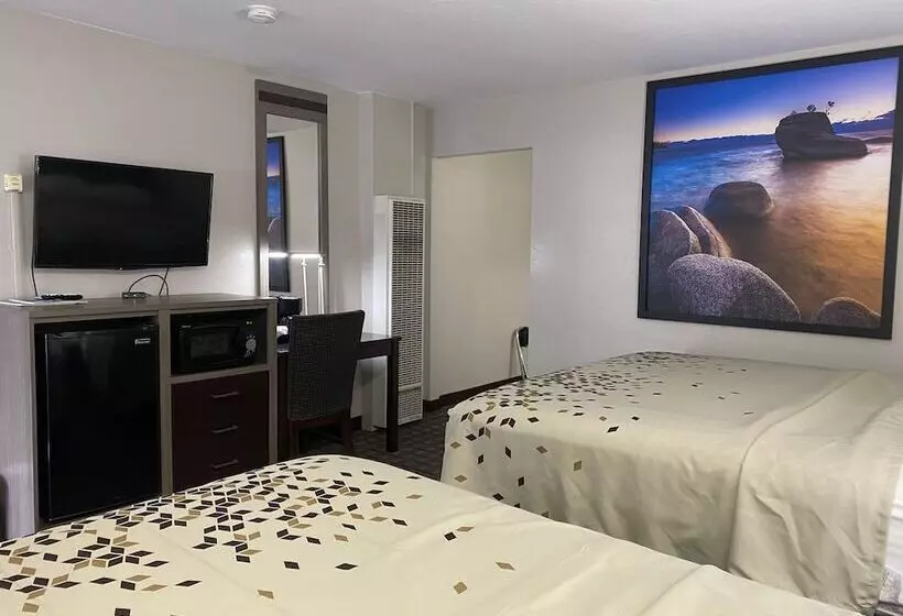 酒店 High Country Lodge