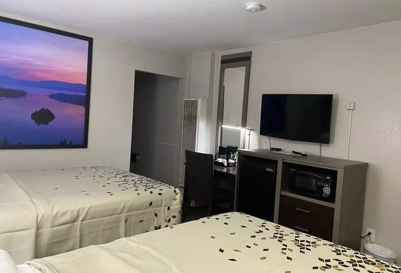 酒店 High Country Lodge