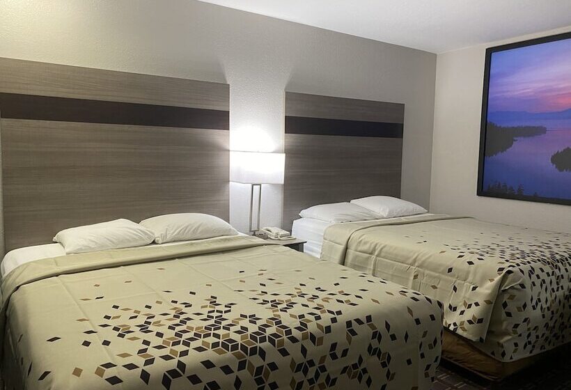 فندق High Country Lodge