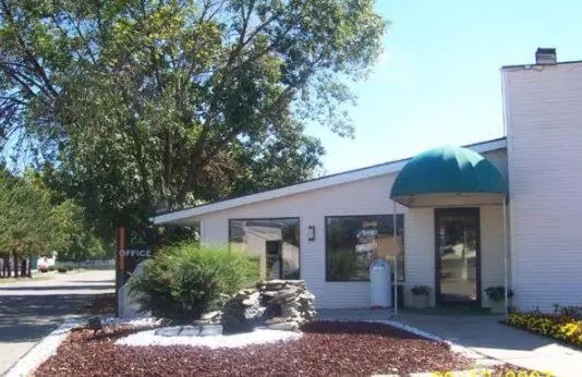 ホテル Home Town Inn