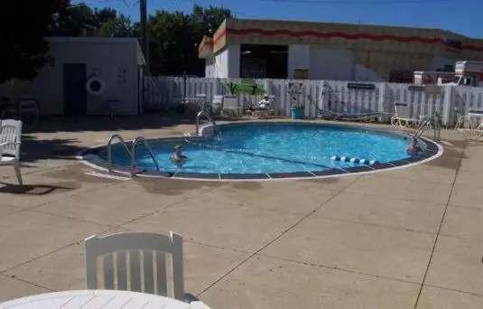 ホテル Home Town Inn