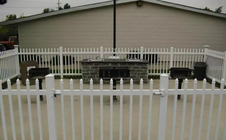 ホテル Home Town Inn