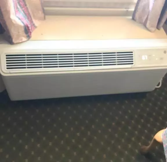 ホテル Home Town Inn