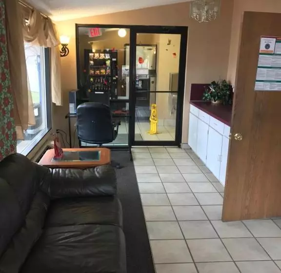 ホテル Home Town Inn