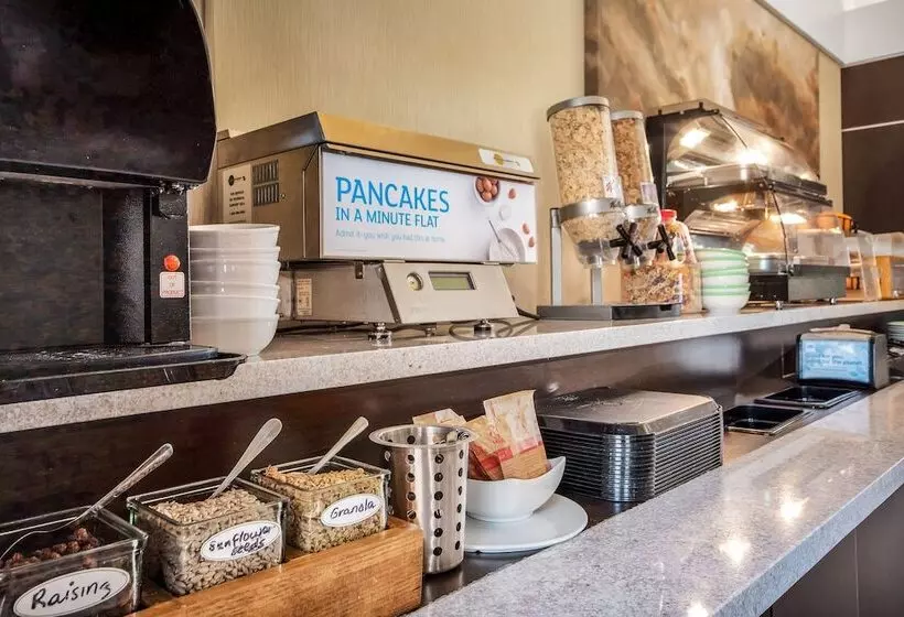 Отель Homesuites By D3h