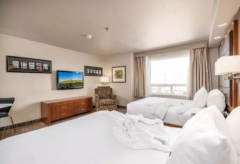 Отель Homesuites By D3h