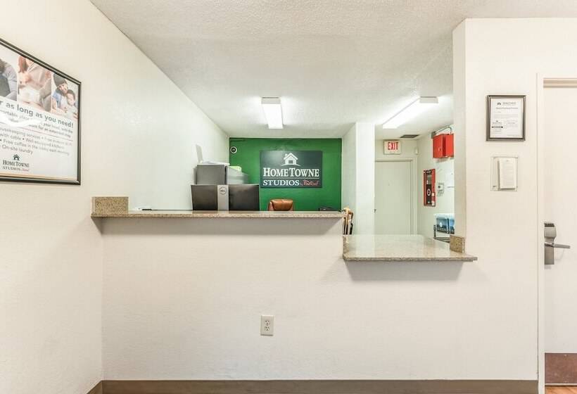 酒店 Hometowne By Red Roof Studios Cincinnati Sharonville