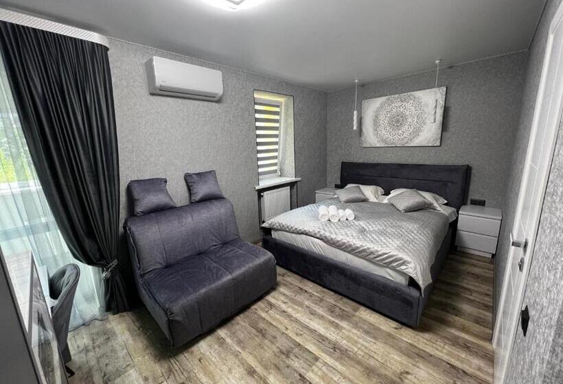 ホテル Kharkovlux