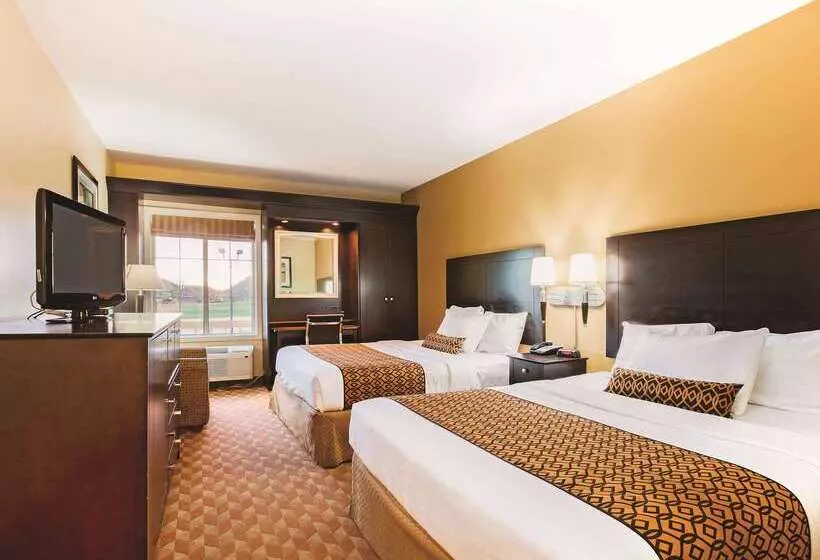 هتل La Quinta By Wyndham Lexington South / Hamburg