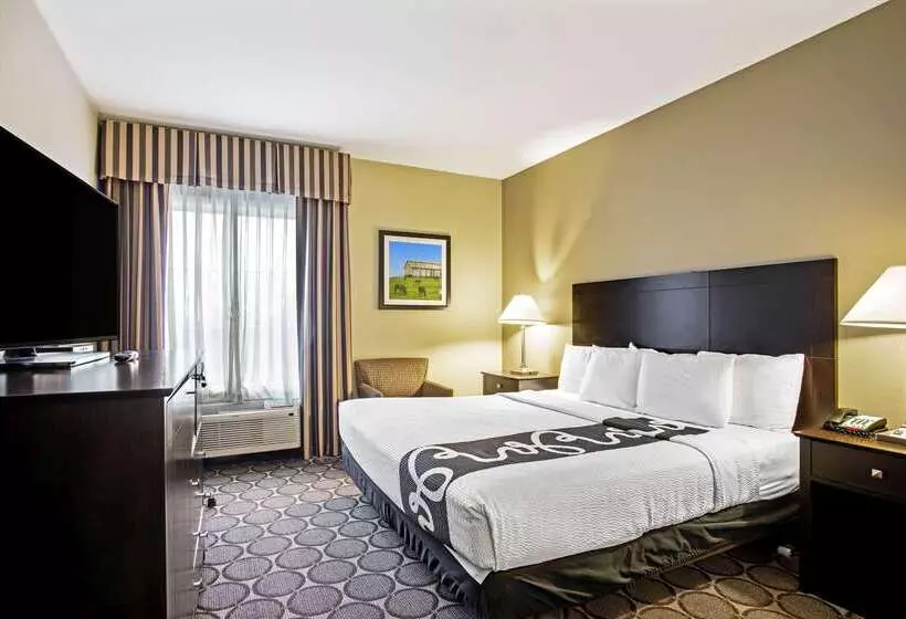 هتل La Quinta By Wyndham Lexington South / Hamburg