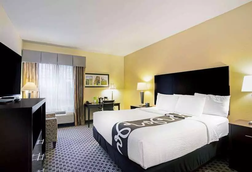 هتل La Quinta By Wyndham Lexington South / Hamburg