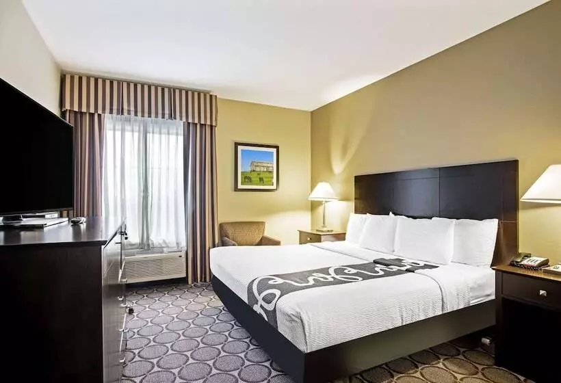 هتل La Quinta By Wyndham Lexington South / Hamburg