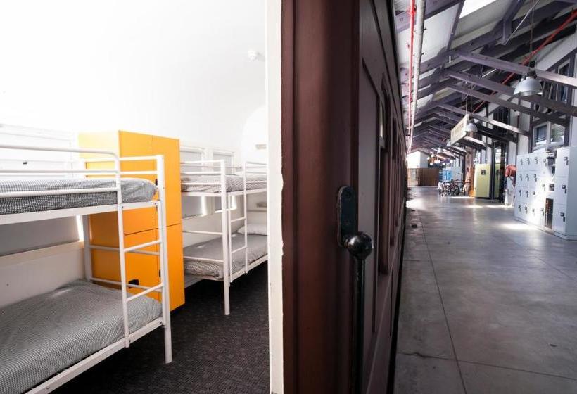 호텔 Railway Square Yha