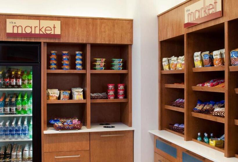 Отель Springhill Suites By Marriott Saginaw