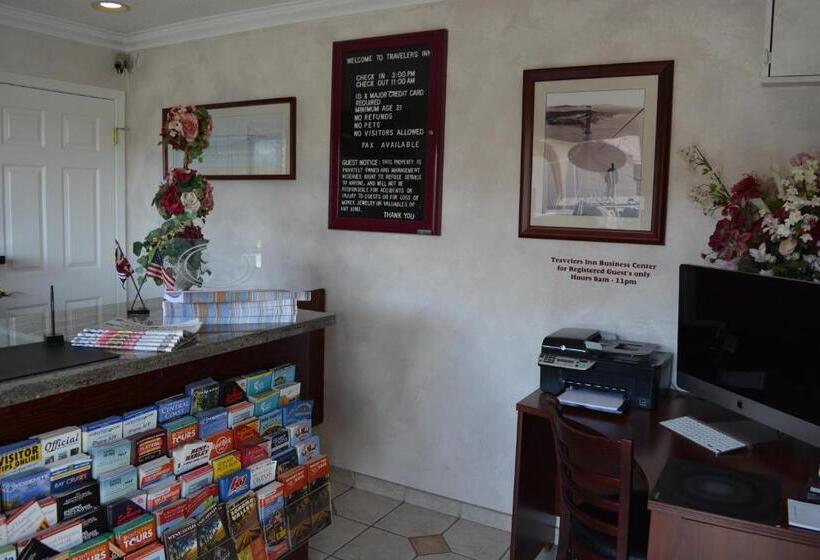 בית מלון כפרי Travelers Inn