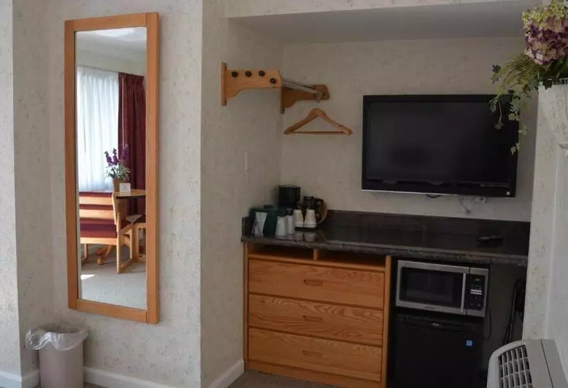 فندق Travelers Inn