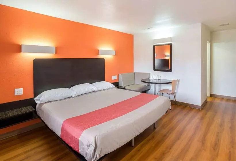 Motel 6el Paso, Tx Airport Fort Bliss