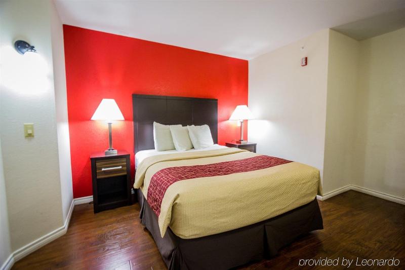 Мотель Red Roof Inn Austin  Round Rock