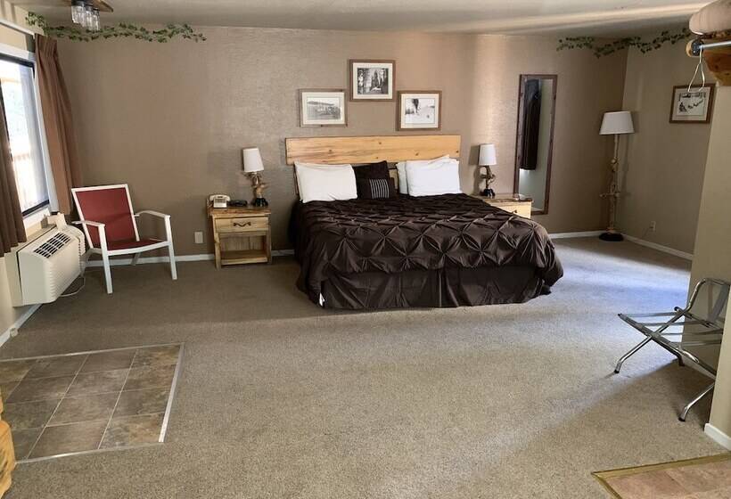 מוטל The Trailhead