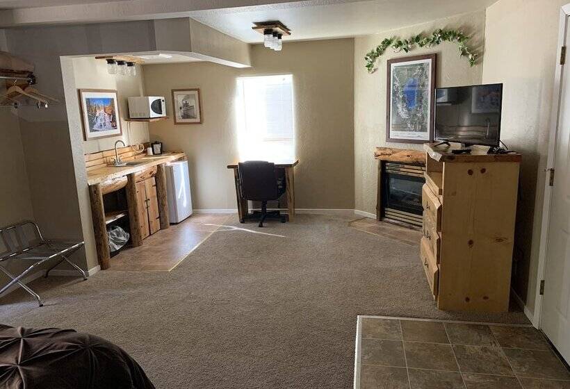 מוטל The Trailhead