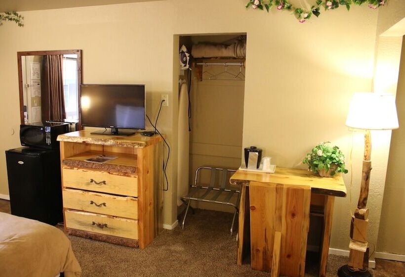 מוטל The Trailhead