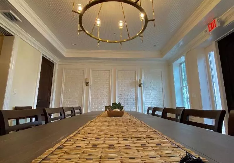 Port D'hiver Bed And Breakfast