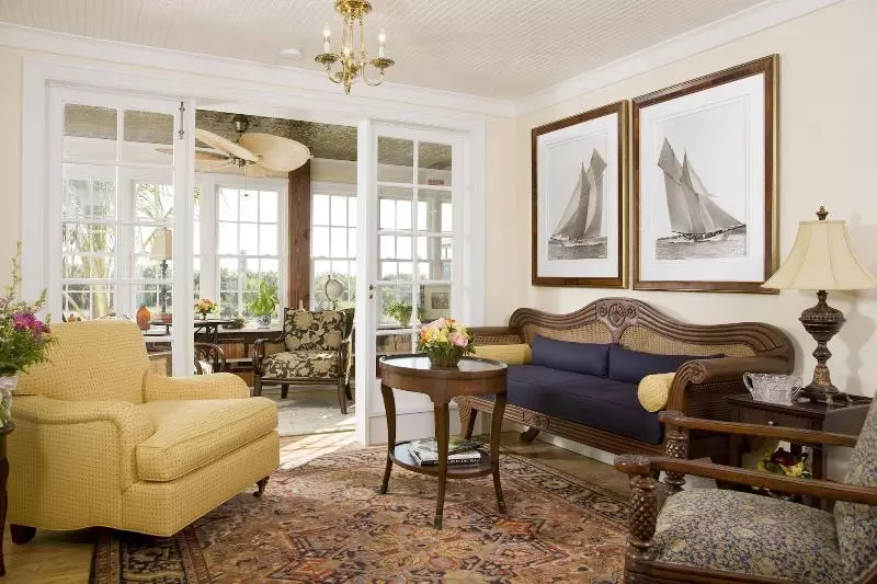 Port D'hiver Bed And Breakfast