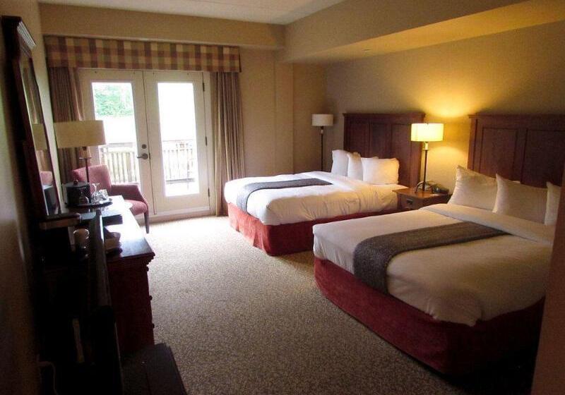 Resort Calabogie Peaks Hotel, Ascend Hotel Collection