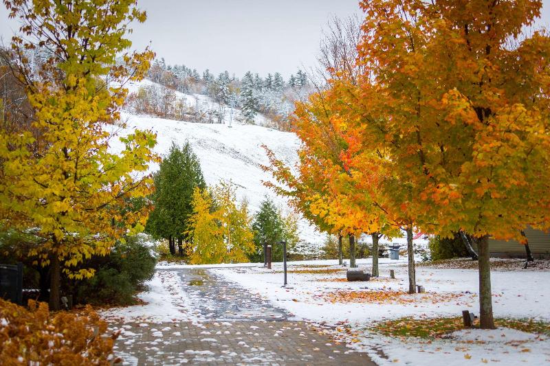 Resort Calabogie Peaks Hotel, Ascend Hotel Collection