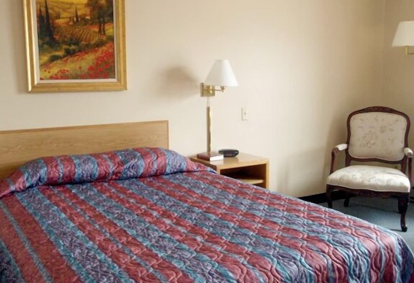 Roseau Motel And Diner