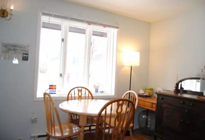 Sunnyside Bed And Breakfast