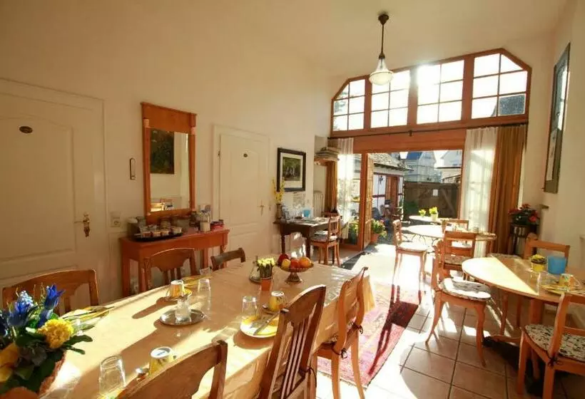 Retkeilymaja Gästehaus Pfefferle Hotel Garni Und Ferienwohnungen