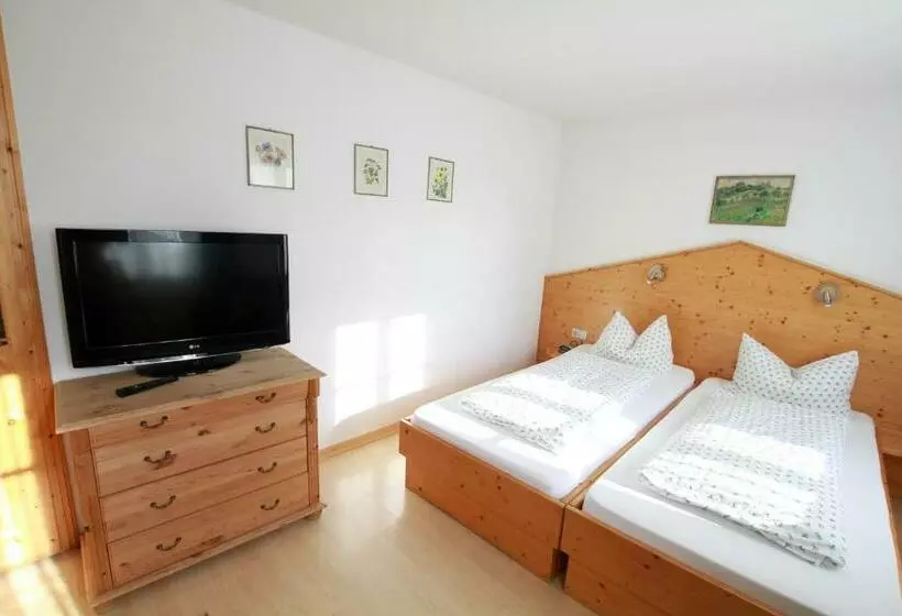 Retkeilymaja Gästehaus Pfefferle Hotel Garni Und Ferienwohnungen