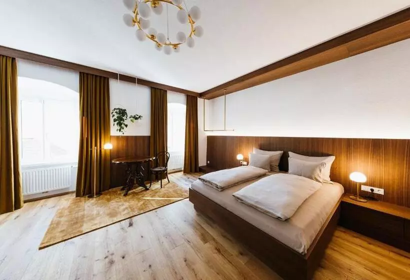 Retkeilymaja Lieperts Cafè Dinners