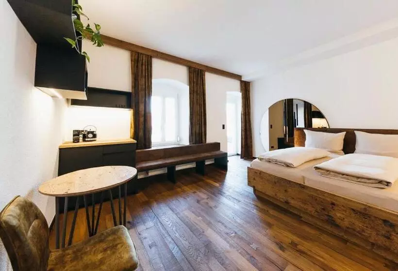 Retkeilymaja Lieperts Cafè Dinners