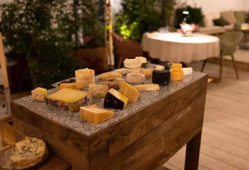 Retkeilymaja Lieperts Cafè Dinners