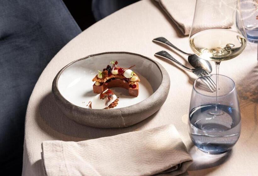 هاستل Lieperts Cafè Dinners