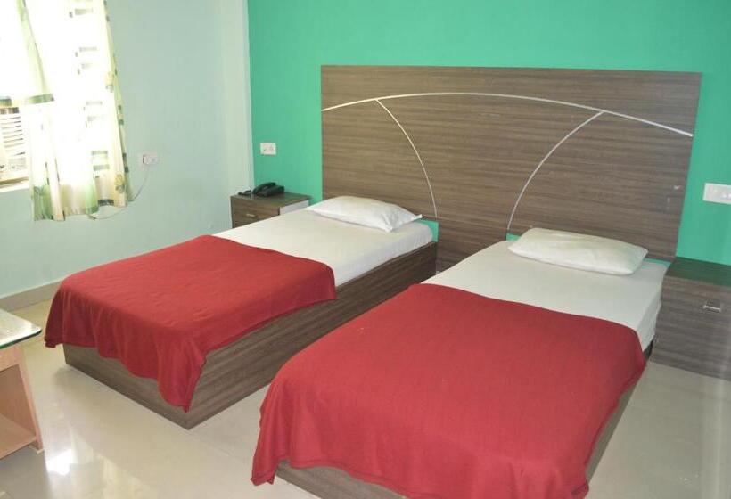 בית מלון כפרי City Palace