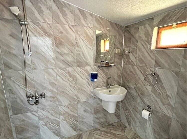 בית מלון כפרי Gümüş