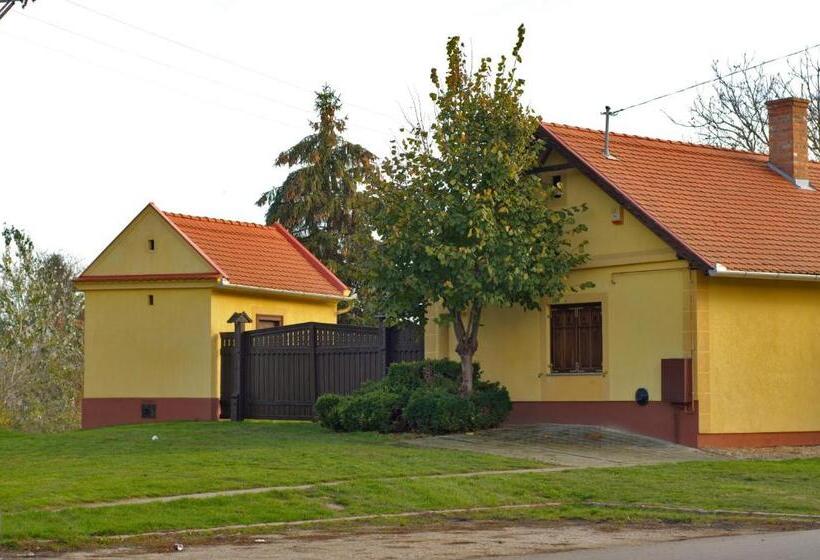 بنسيون Antiklak