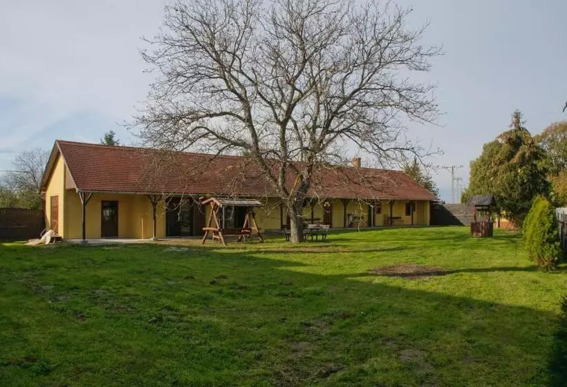 ペンション Antiklak