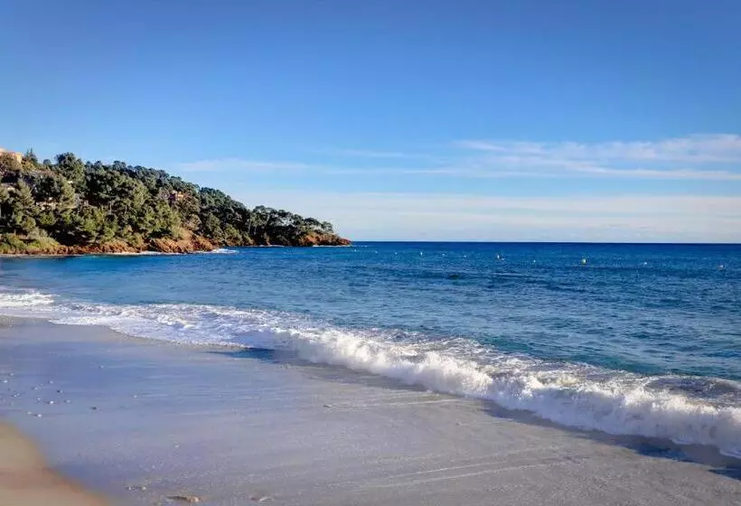 ペンション Les Iles D Or