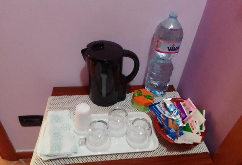 פנסיון Piccola Perla Guest House