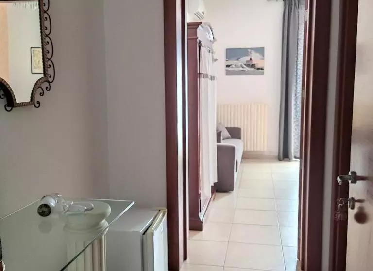 تختخواب و صبحانه Mediterraneo Camere