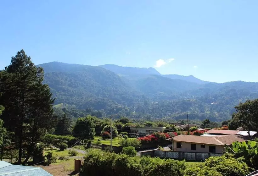 Casa De Montaña Bed & Breakfast