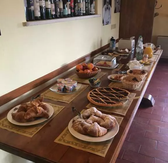 هتل Agriturismo Collepina