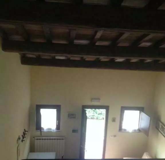 هتل Agriturismo Collepina