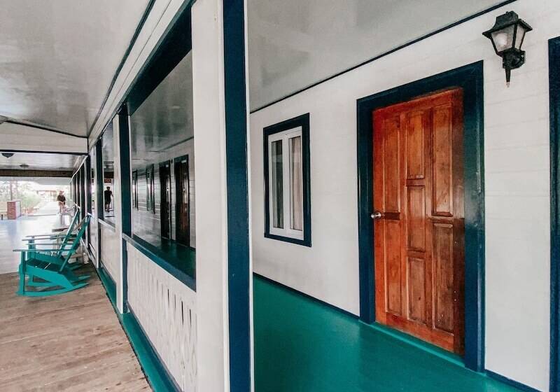 هتل Coral View Beach Resort