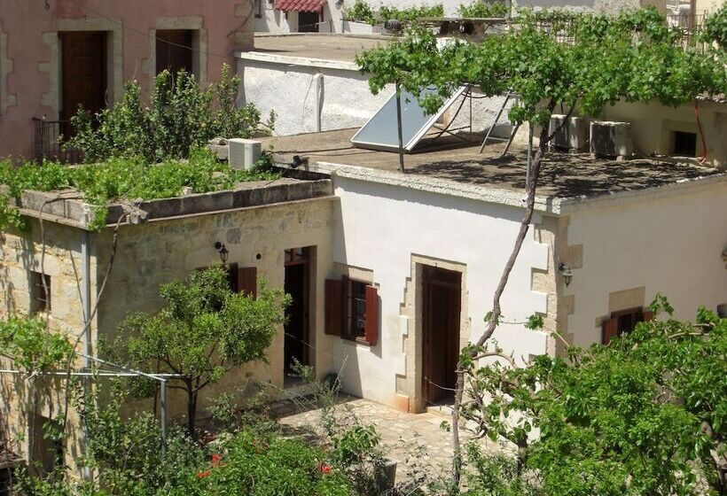 هتل Patriko Traditional Residence