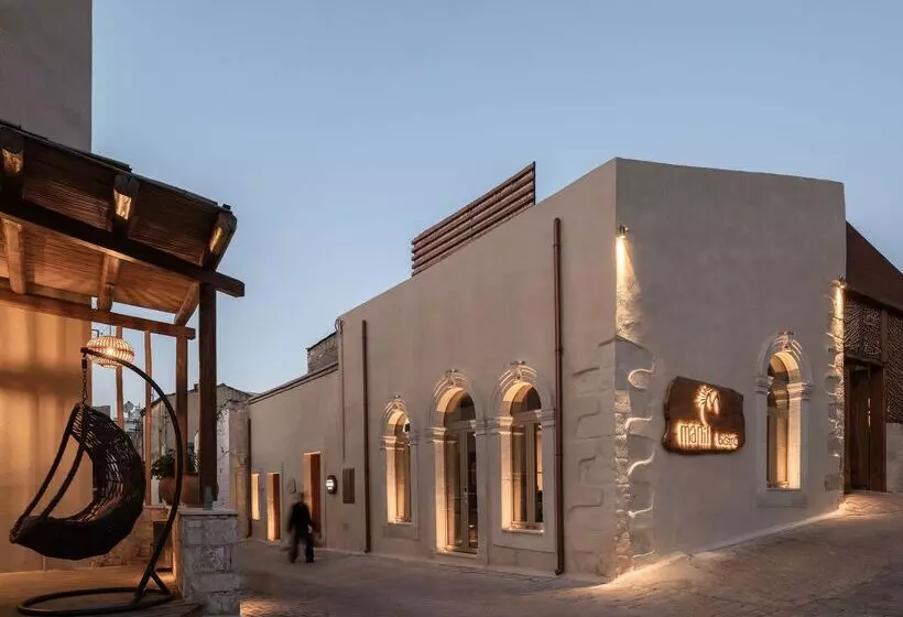 Manili Boutique Suites & Villas